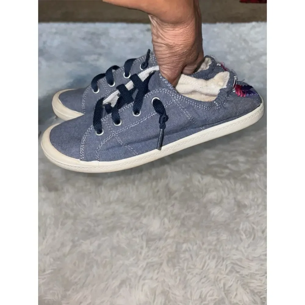 Time & Tru Women’s 6.5 Classic Blue Slip On Sneakers. Flexible, Comf, Cute